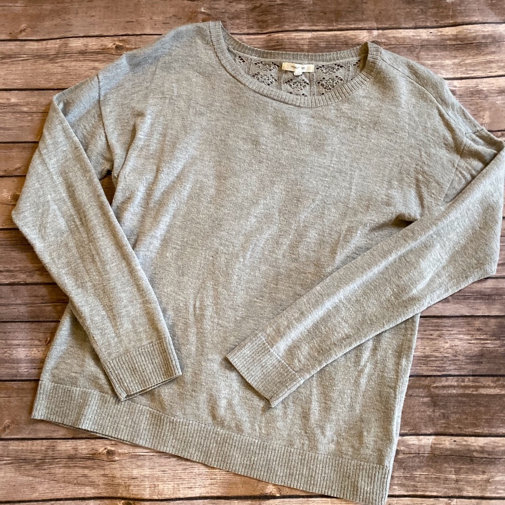 Maurices Heathered Gray Light Weight Sweater